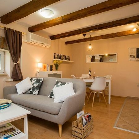 Studio Apartments Malu Pula Extérieur photo