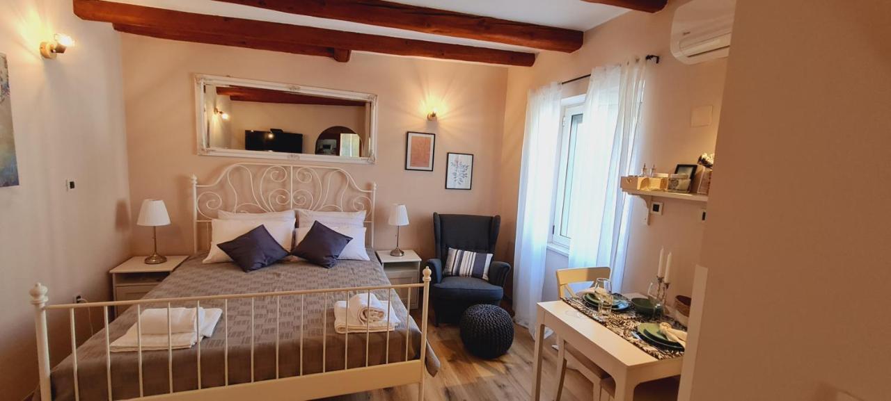 Studio Apartments Malu Pula Extérieur photo
